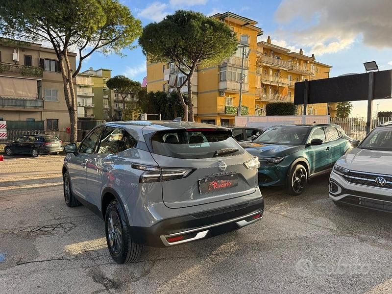 Usata Nissan Qashqai Acenta 140 CV (102 kW) 2025 Grigio SUV