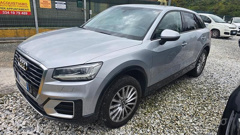 Usata Audi Q2 Design 116 CV (85 kW) 2018 Grigio SUV
