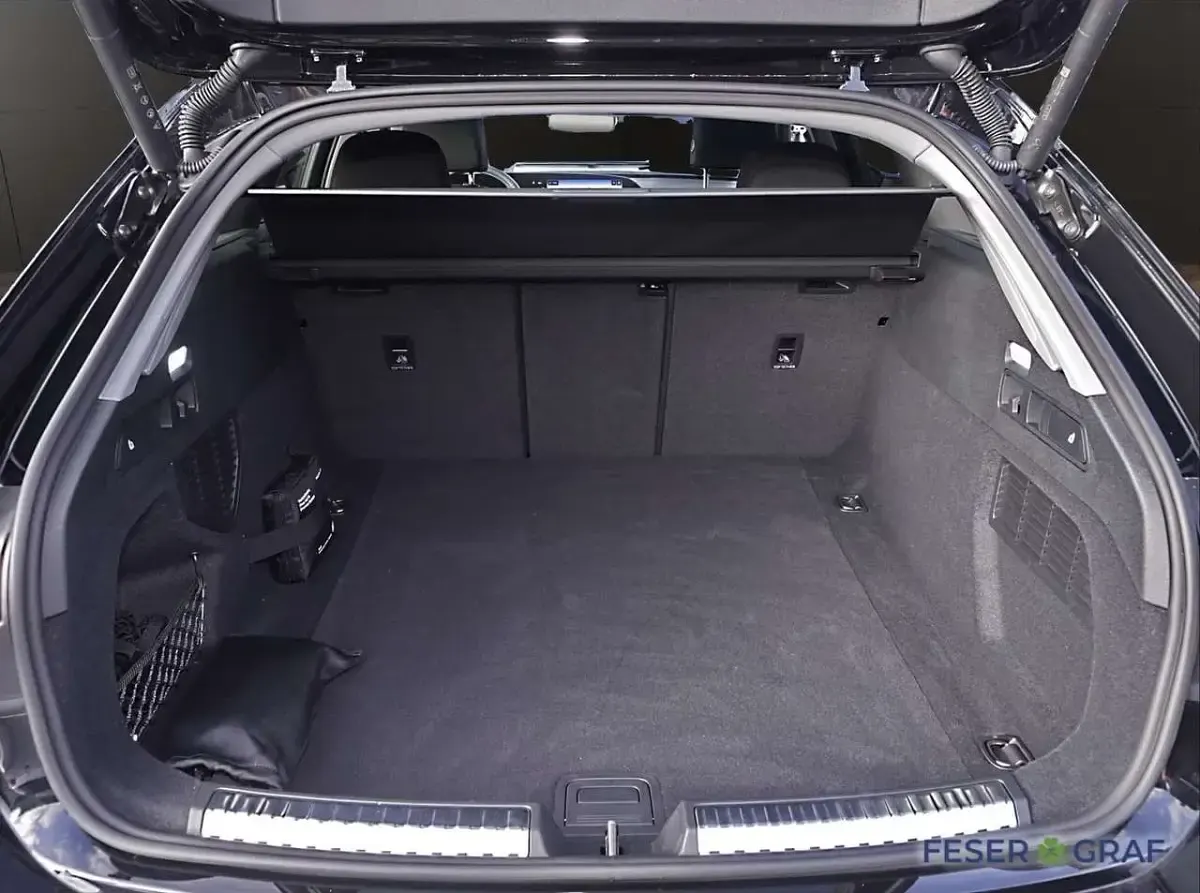 Occasion Audi A5 S-Line 150 PK (110 kW) 2025 Zwart Stationwagen