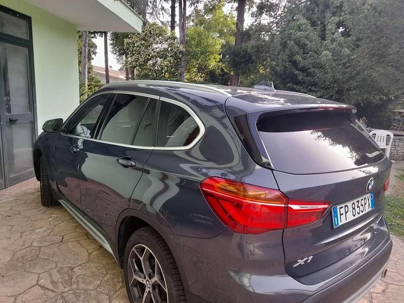 Usado BMW X1 150 HP (110 kW) 2018 Cinzento SUV