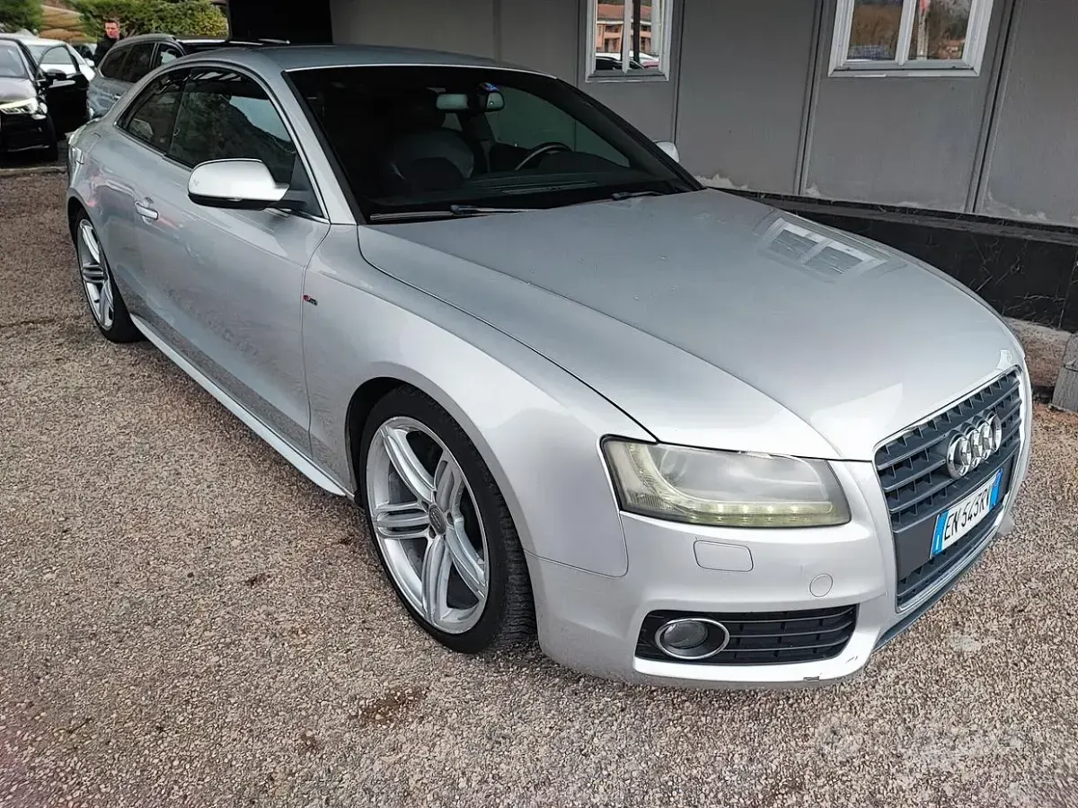 Usata Audi A5 S-Line 190 CV (139 kW) 2010 Grigio Coupé