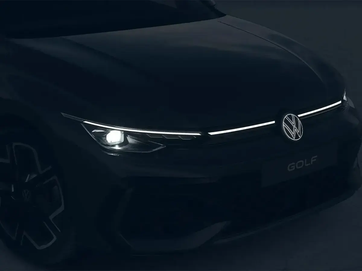Nuova VW Golf VIII R-line Plus 149 CV (109 kW) 2026 Grigio Berlina