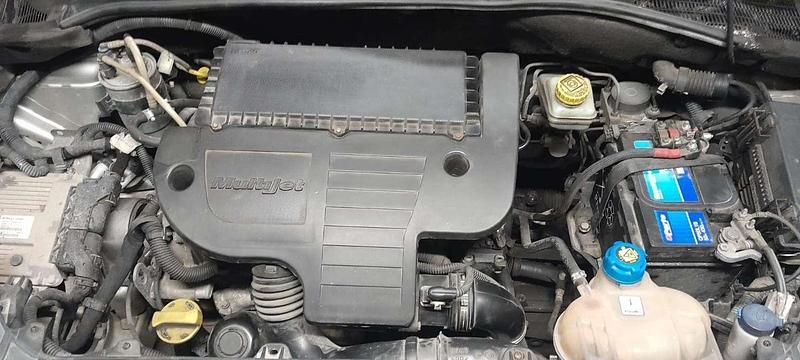 Usata Fiat Punto 75 CV (55 kW) 2008 Berlina