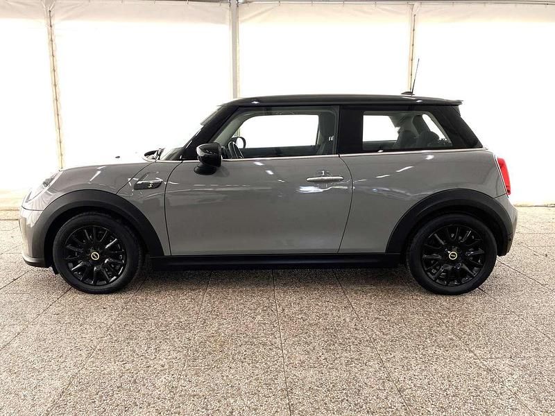 Usata Mini Cooper SE Classic 135 kW (184 CV) 2022 Grigio Utilitaria