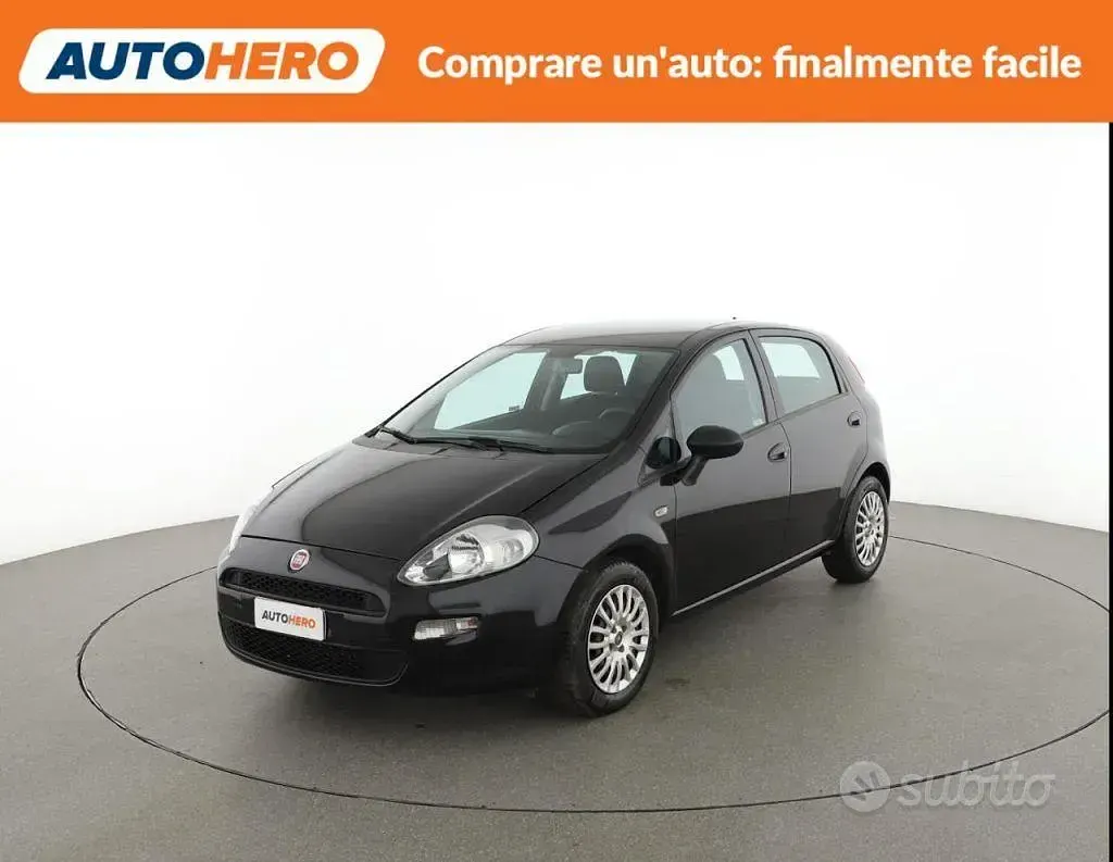 Usata Fiat Punto Street 95 CV (69 kW) 2017 Utilitaria
