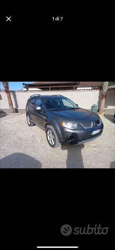 Usata Mitsubishi Outlander 177 CV (130 kW) 2008 Grigio SUV