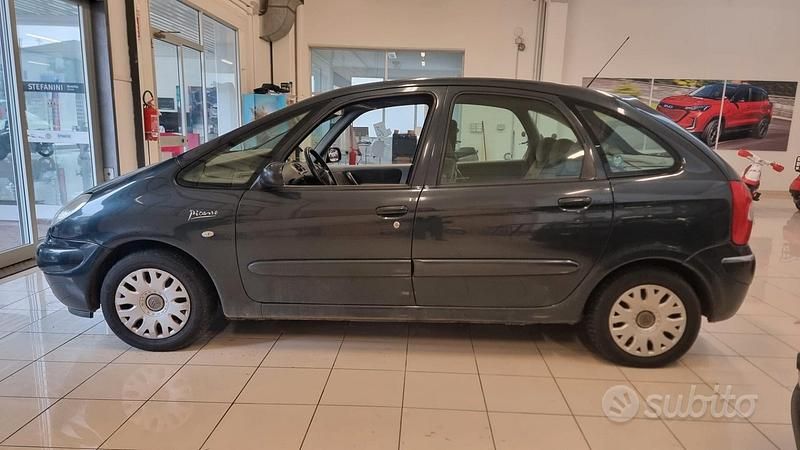 Usata Citroën Xsara Picasso Elegance 109 CV (80 kW) 2007 Grigio Monovolume