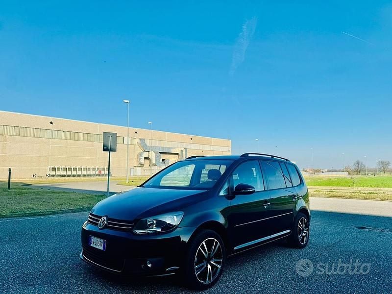 Usata VW Touran 2014 Nero Monovolume