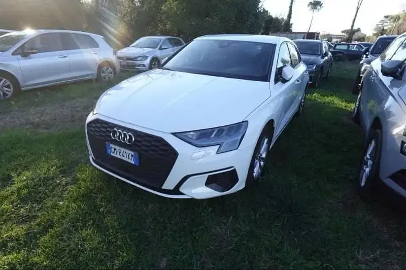 Usata Audi A3 Sportback 110 CV (80 kW) 2023 Bianco Utilitaria