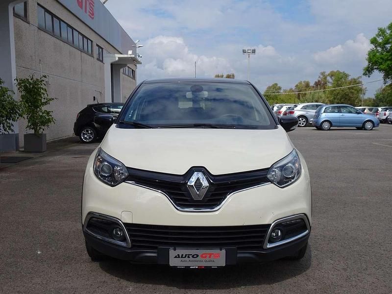 Usata Renault Captur Intens 90 CV (66 kW) 2016 Beige SUV