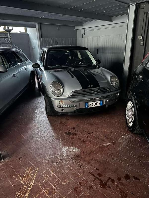 Usata Mini Cooper 116 CV (85 kW) 2005 Argento Utilitaria