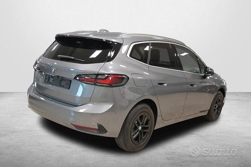 Usata BMW 218 Active Tourer Sport Line 150 CV (110 kW) 2024 Grigio Monovolume