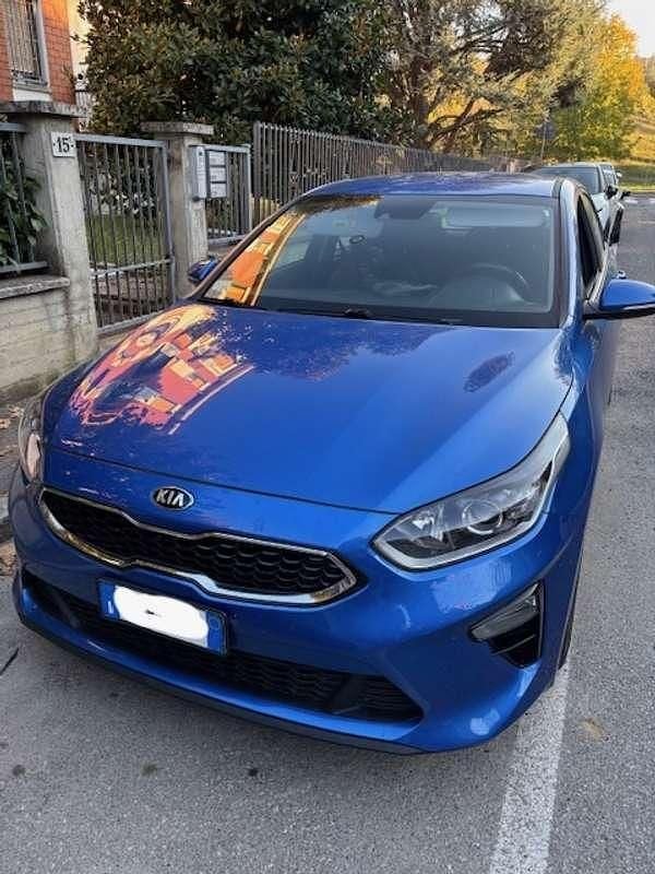 Usata Kia Ceed 116 CV (85 kW) 2019 Blu/azzurro Utilitaria