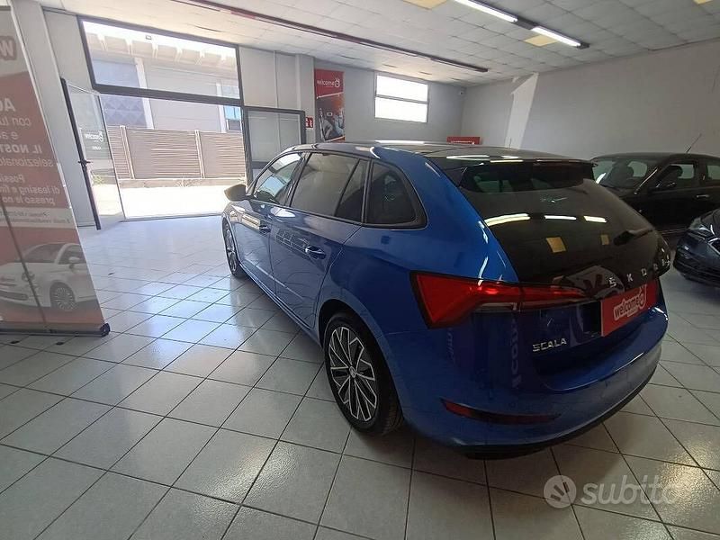 Usata Skoda Scala Ambition 116 CV (85 kW) 2020 Blu Utilitaria