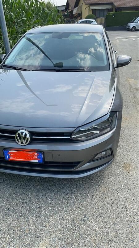 Grigio Usata 2019 VW Polo Due volumi | 12.500 € (Buon prezzo) - Immagine 1/4