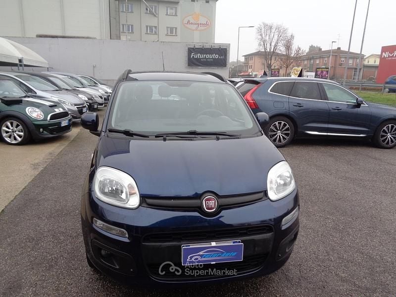 Blu Usata 2019 Fiat Panda Tre volumi | 8900 € (Buon prezzo) - Immagine 1/4