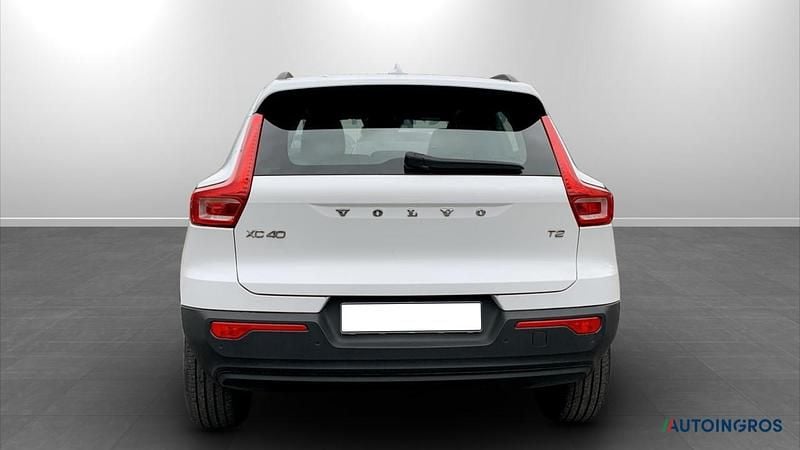 Usata Volvo XC40 Momentum 129 CV (94 kW) 2021 Bianco SUV