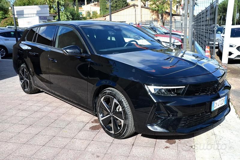 Usata Opel Astra 131 CV (96 kW) 2025 Nero Station wagon