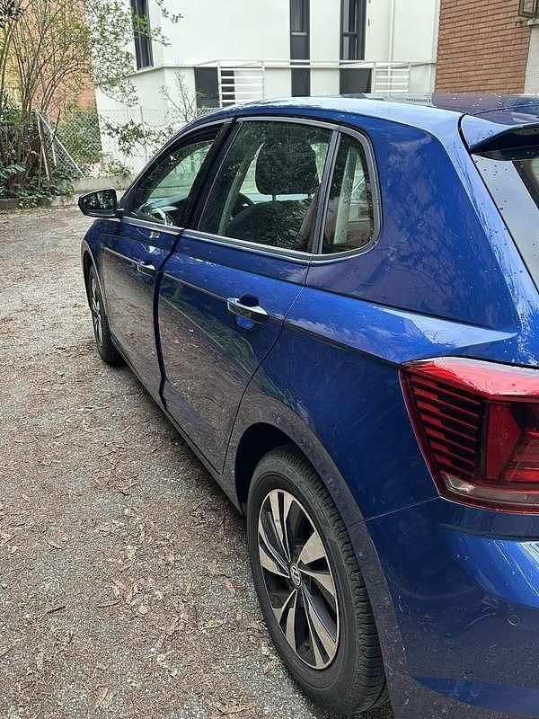 Usata VW Polo Comfortline 95 CV (69 kW) 2019 Blu/azzurro Utilitaria