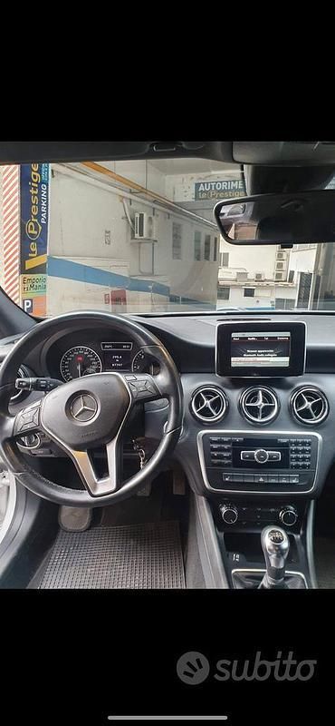 Usata Mercedes A180 2012 Grigio Berlina