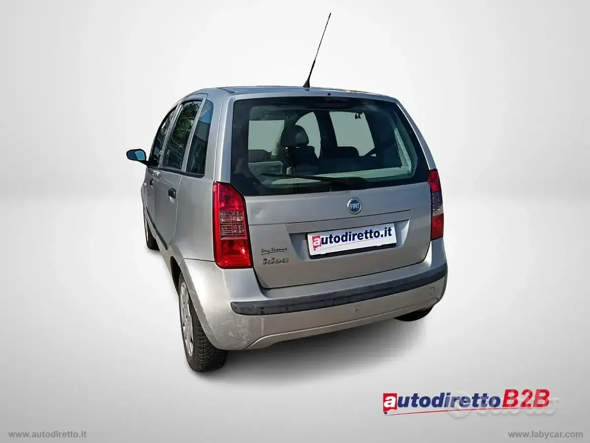 Usata Fiat Idea Active 95 CV (69 kW) 2004 Grigio Monovolume