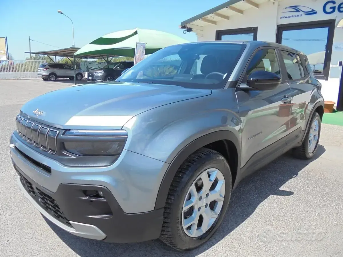 Usata Jeep Avenger Altitude 101 CV (74 kW) 2025 Grigio SUV