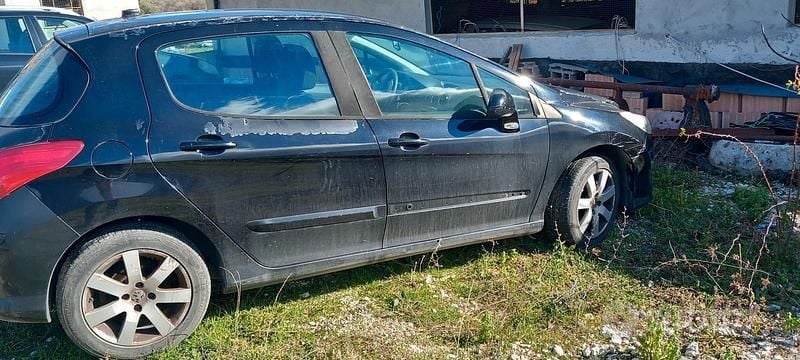 Occasion Peugeot 308 90 ch (66 kW) 2010 Noir Berline