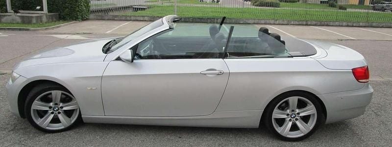 Usata BMW 320 Cabriolet 170 CV (125 kW) 2009 Argento Cabrio