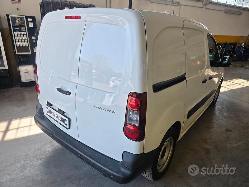 Usata Peugeot Partner 99 CV (72 kW) 2018 Bianco Monovolume