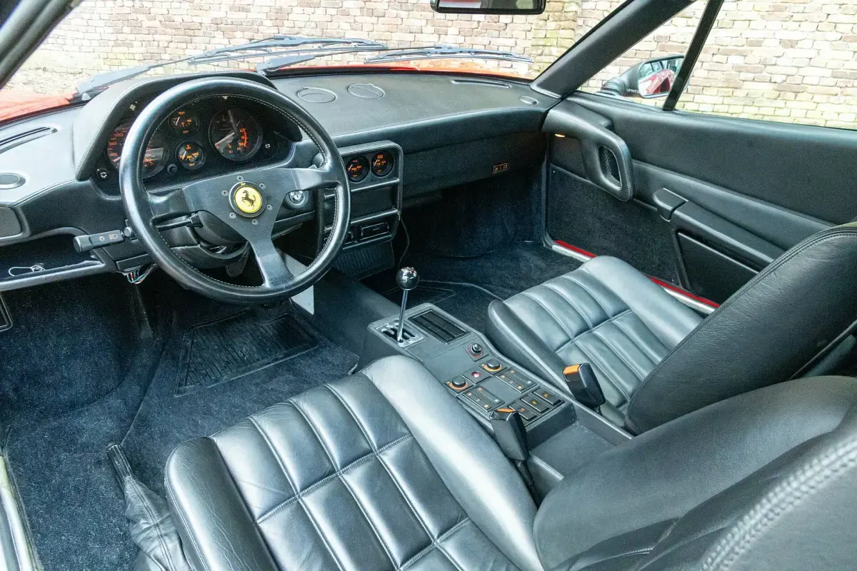 Usata Ferrari 328 270 CV (198 kW) 1989 Rosso Coupé