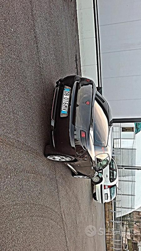 Usata Alfa Romeo GT 170 CV (125 kW) 2008 Nero Coupé