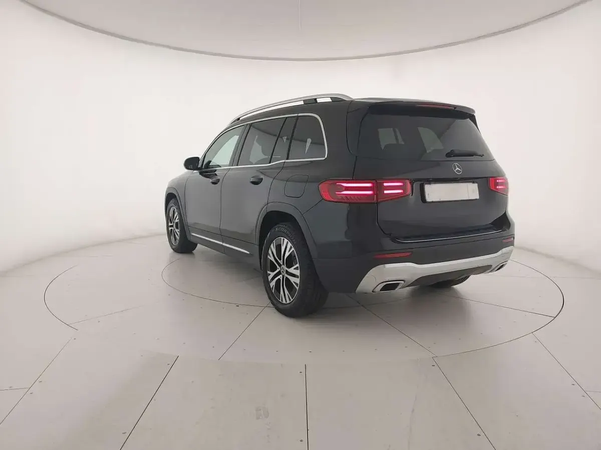 Usata Mercedes GLB250 Advanced 224 CV (164 kW) 2024 Nero SUV