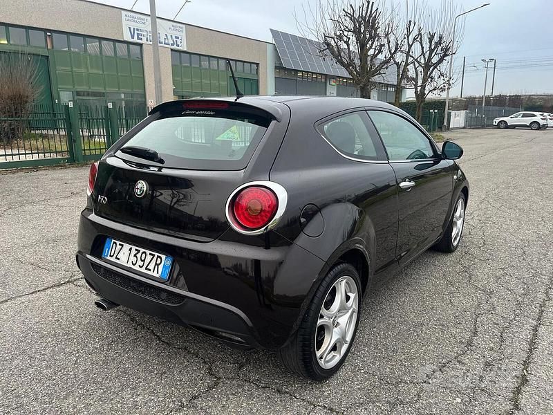 Second-hand Alfa Romeo MiTo 135 CP (99 kW) 2010 Negru Hatchback