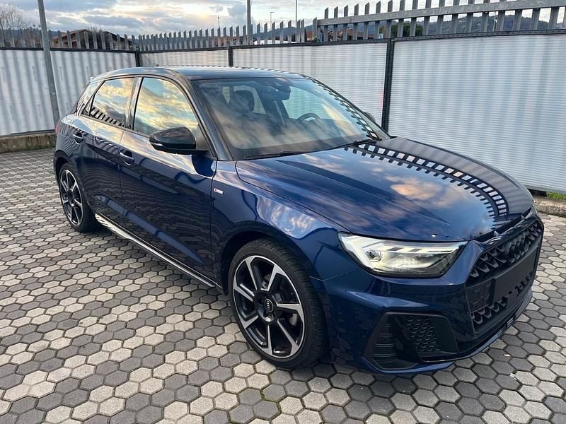 Usata Audi A1 115 CV (84 kW) 2025 Blu SUV