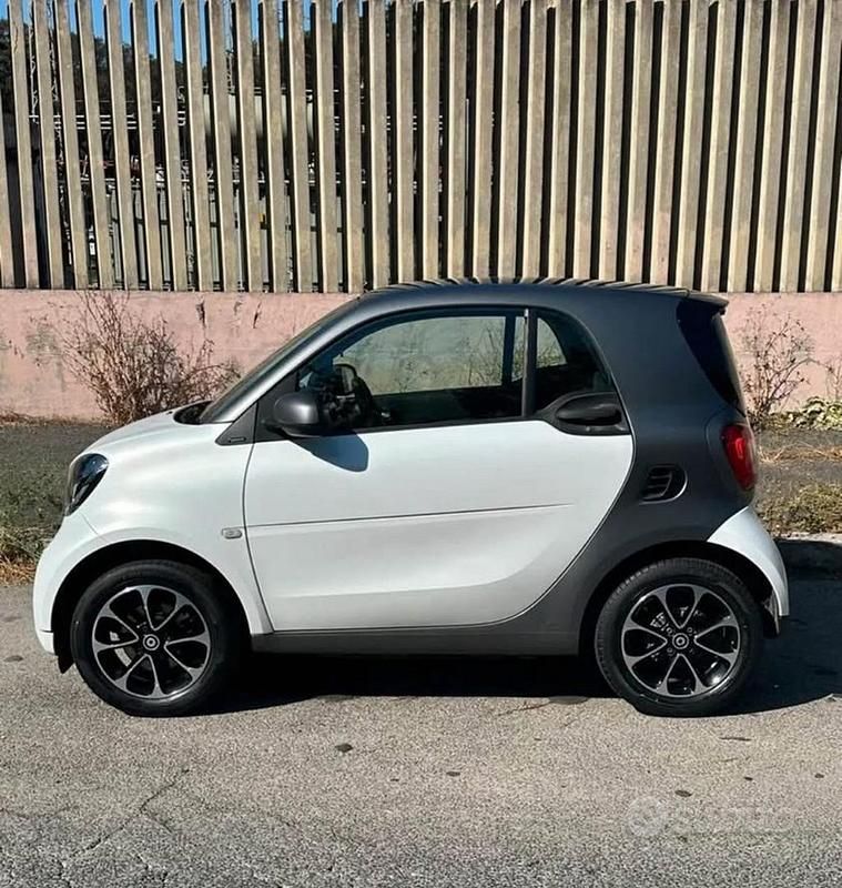 Usata Smart ForTwo Coupé 71 CV (52 kW) 2016 Grigio Coupé
