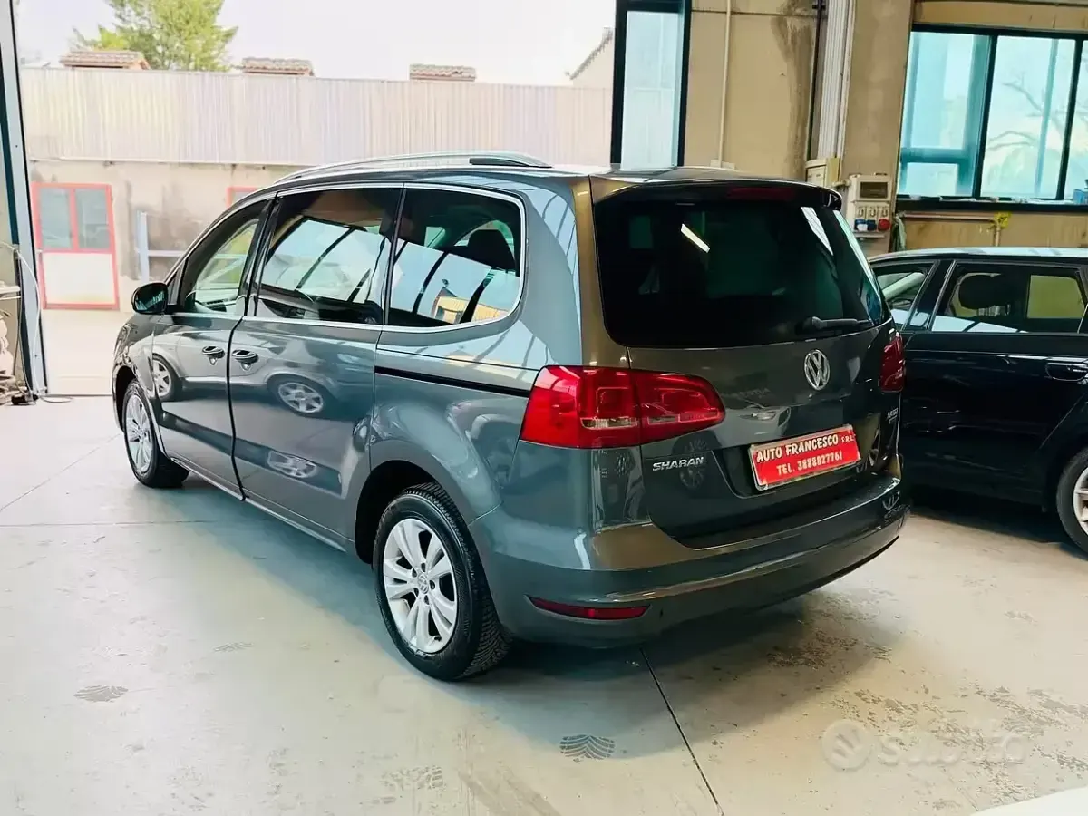 Usata VW Sharan Highline 140 CV (102 kW) 2012 Grigio Monovolume