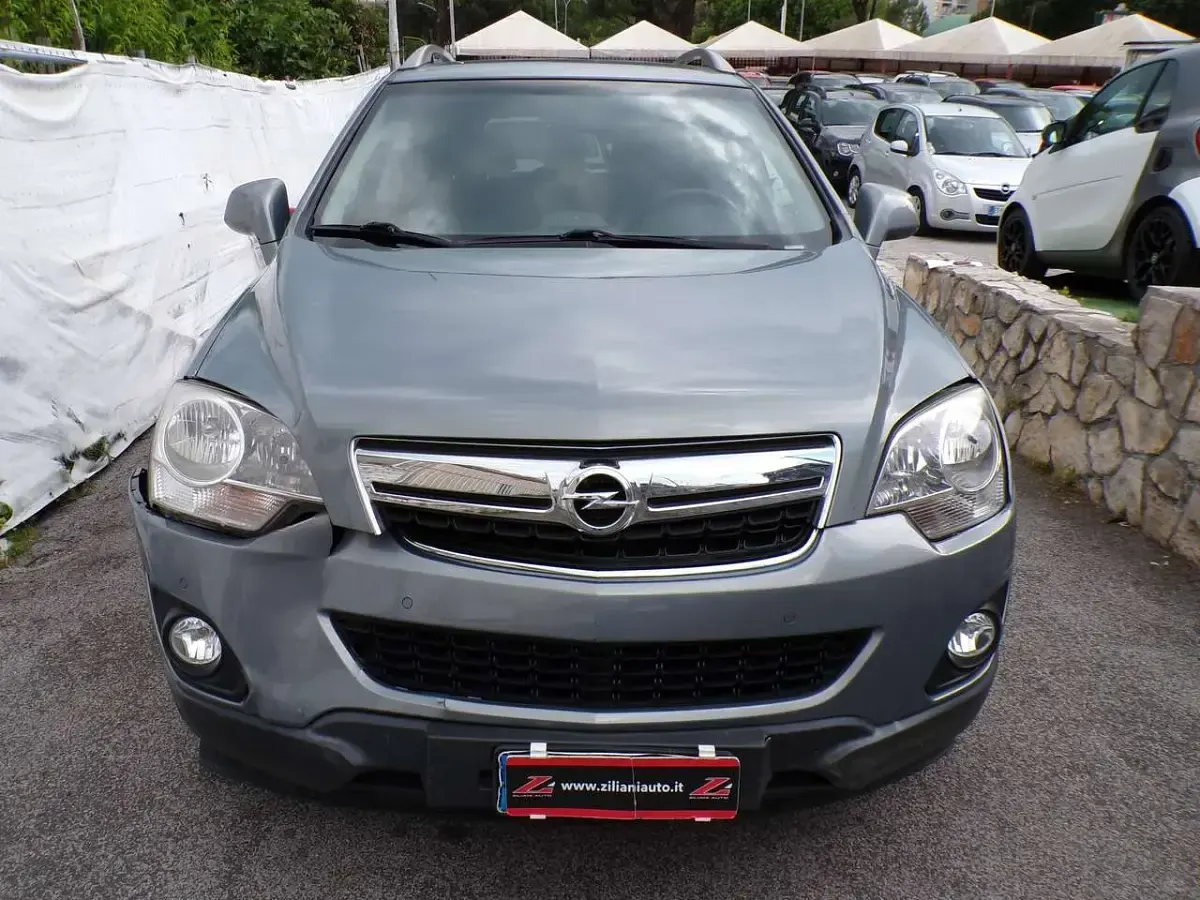 Usata Opel Antara Cosmo 163 CV (119 kW) 2012 Grigio SUV