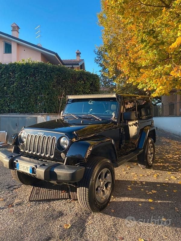 Usata Jeep Wrangler Sahara 177 CV (130 kW) 2013 SUV