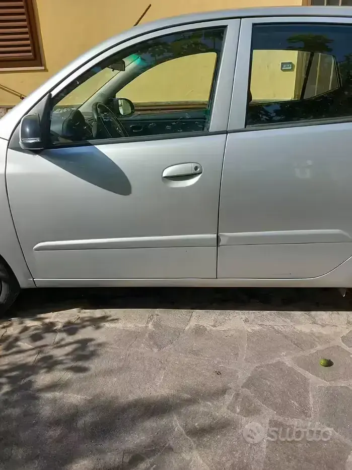 Usata Hyundai i10 69 CV (50 kW) 2013 Grigio Utilitaria