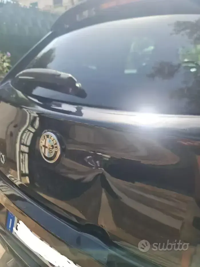 Usata Alfa Romeo MiTo 85 CV (62 kW) 2015 Nero Utilitaria