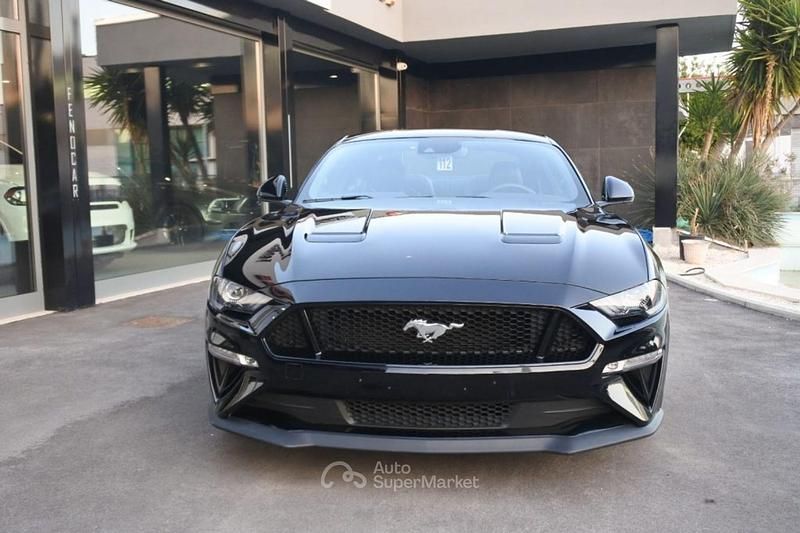 Usata Ford Mustang GT Fastback 450 CV (330 kW) 2018 Nero pastello Coupé