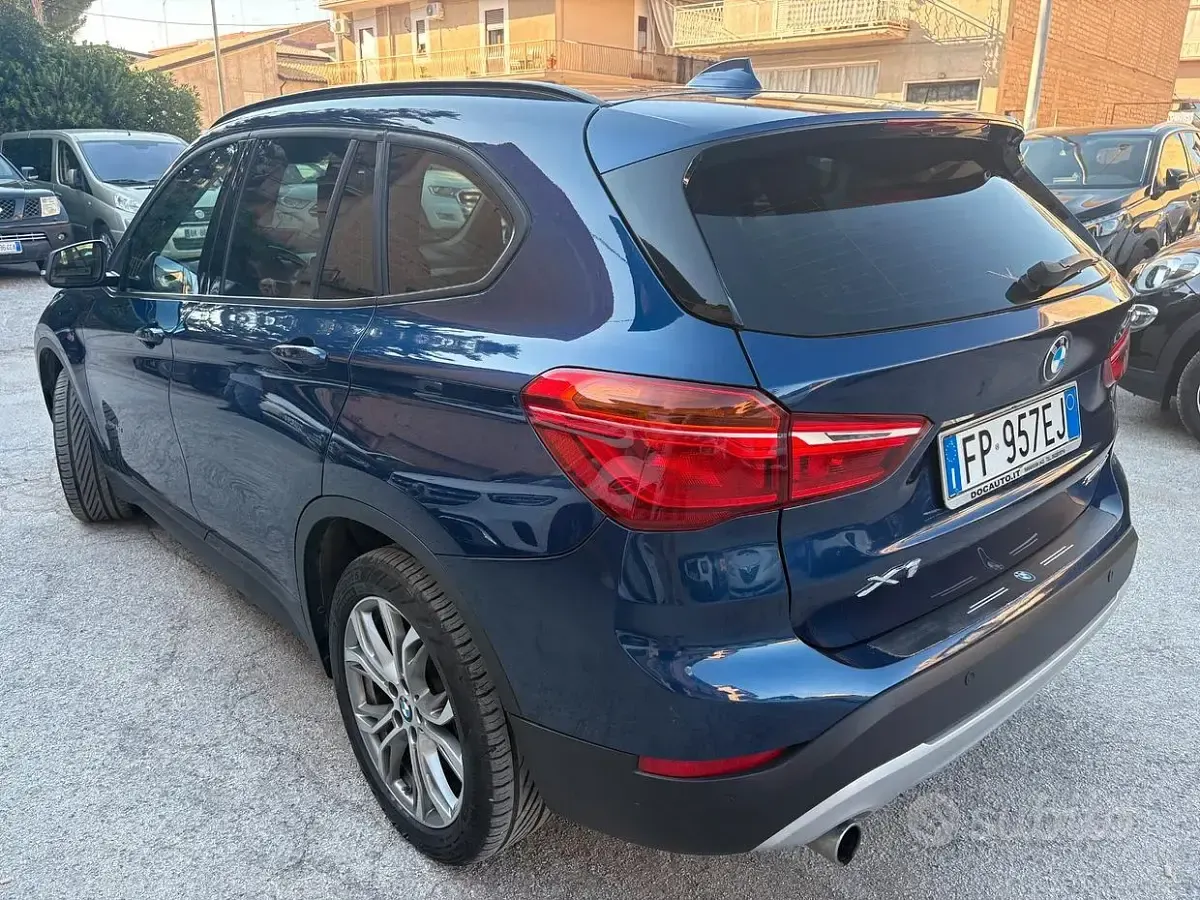 Usata BMW X1 150 CV (110 kW) 2018 Blu SUV