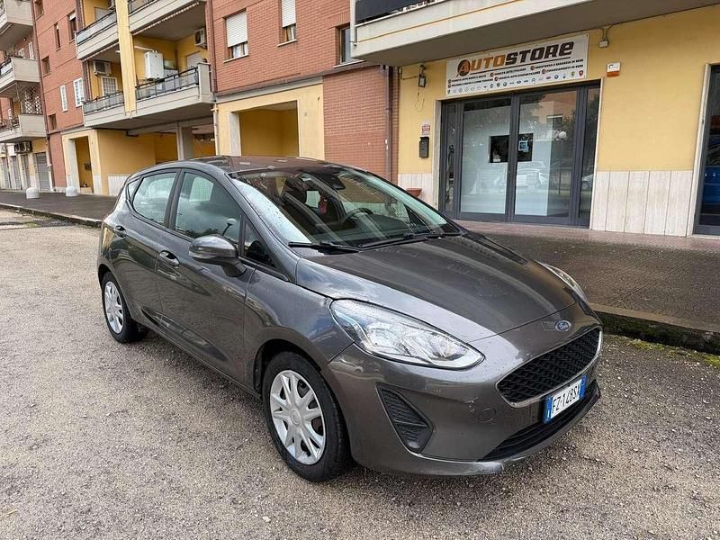 Usata Ford Fiesta Titanium 86 CV (63 kW) 2019 Grigio Utilitaria