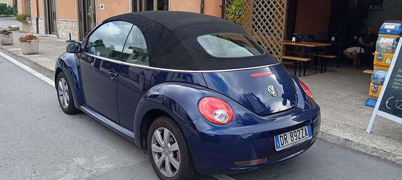 Usata VW New Beetle Cabriolet 102 CV (75 kW) 2008 Cabrio