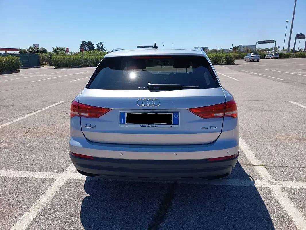 Occasion Audi Q3 Business 150 PK (110 kW) 2019 Zilver SUV