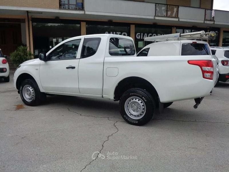 Usata Mitsubishi L200 154 CV (113 kW) 2018 Bianco Pick-up
