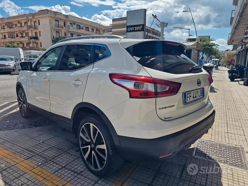 Bianco Usata 2016 Nissan Qashqai Tekna SUV | 16.990 € (Molto cara) - Immagine 1/4