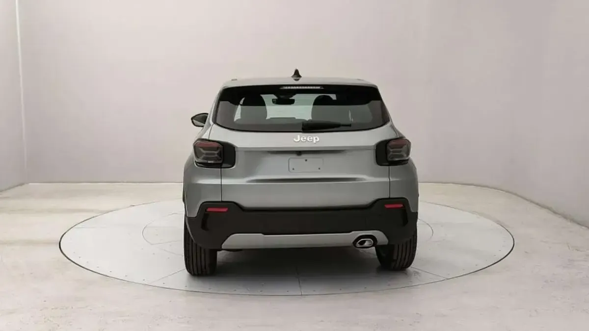 Nuova Jeep Avenger Altitude 110 CV (80 kW) 2025 Grigio SUV