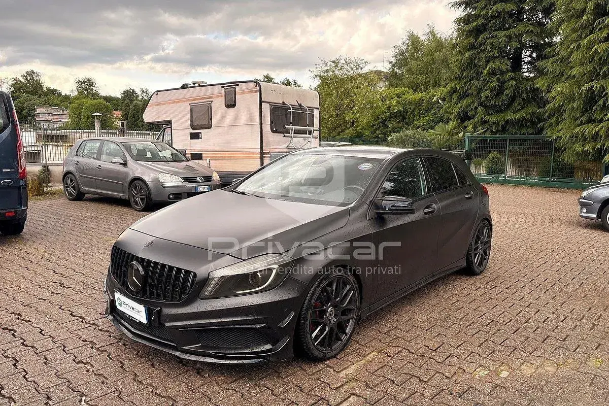 Käytetty Mercedes A250 211 HP (155 kW) 2013 Sedan