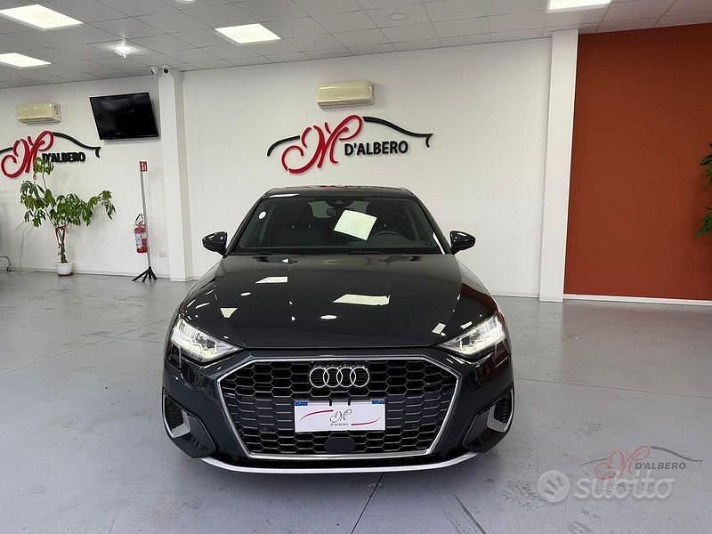 Usata Audi A3 S-Line 150 CV (110 kW) 2022 Grigio Berlina